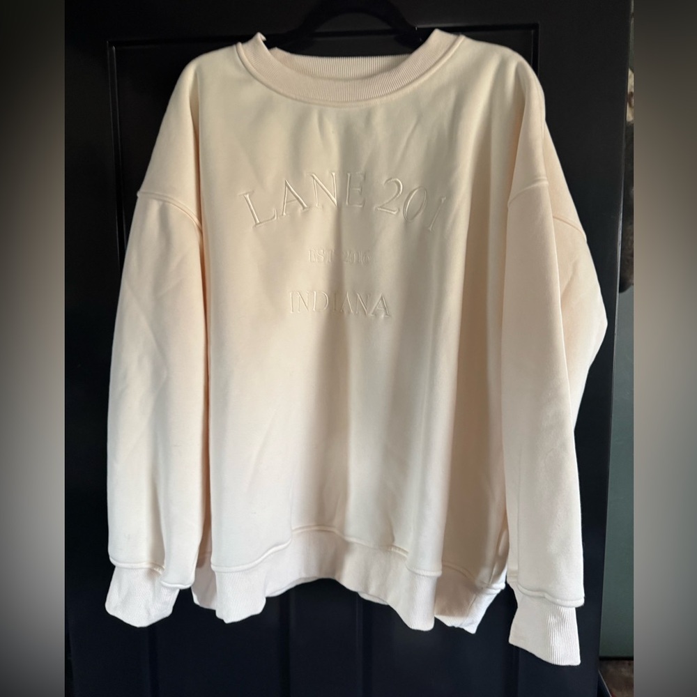 Lane 201 Cream Embroidered Sweatshirt